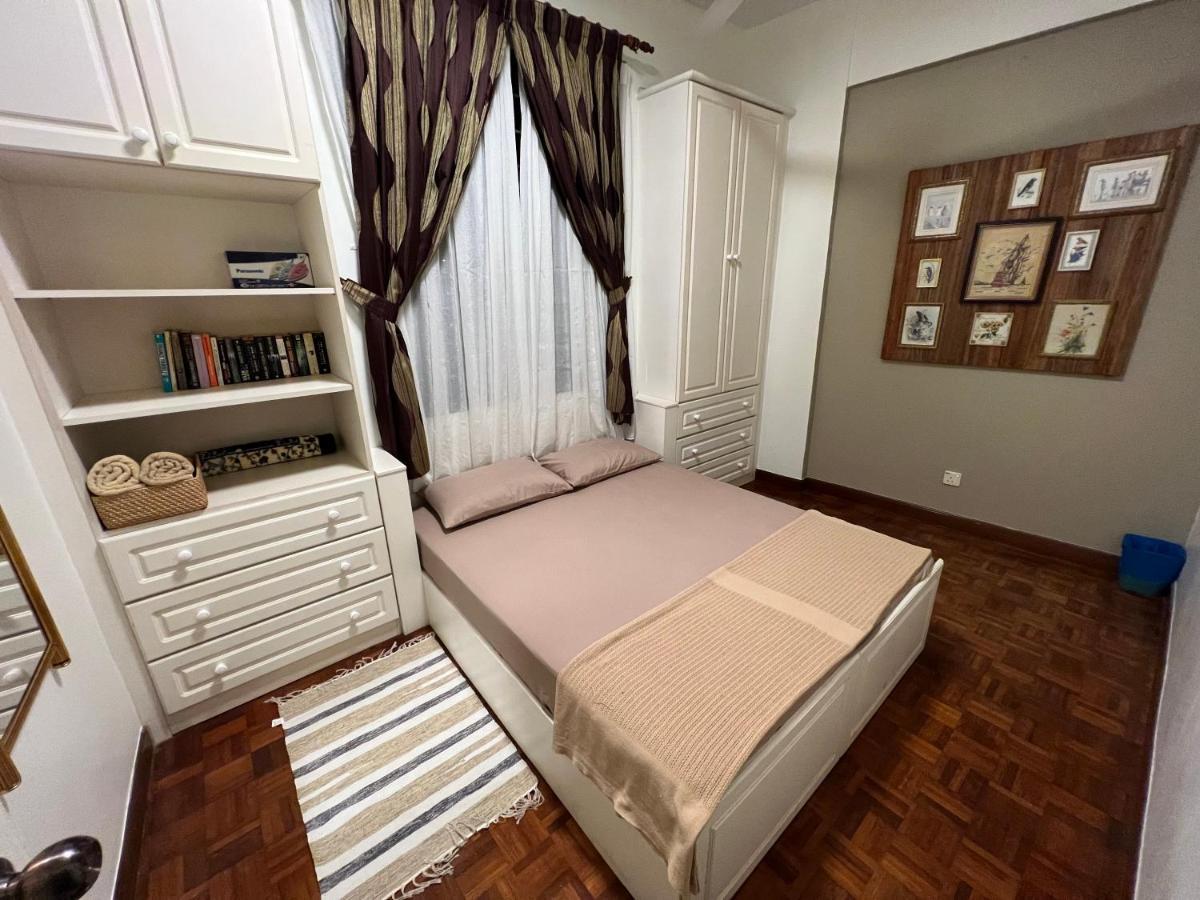 Sevenseas Marina Crescent Apartment Port Dickson Exterior photo